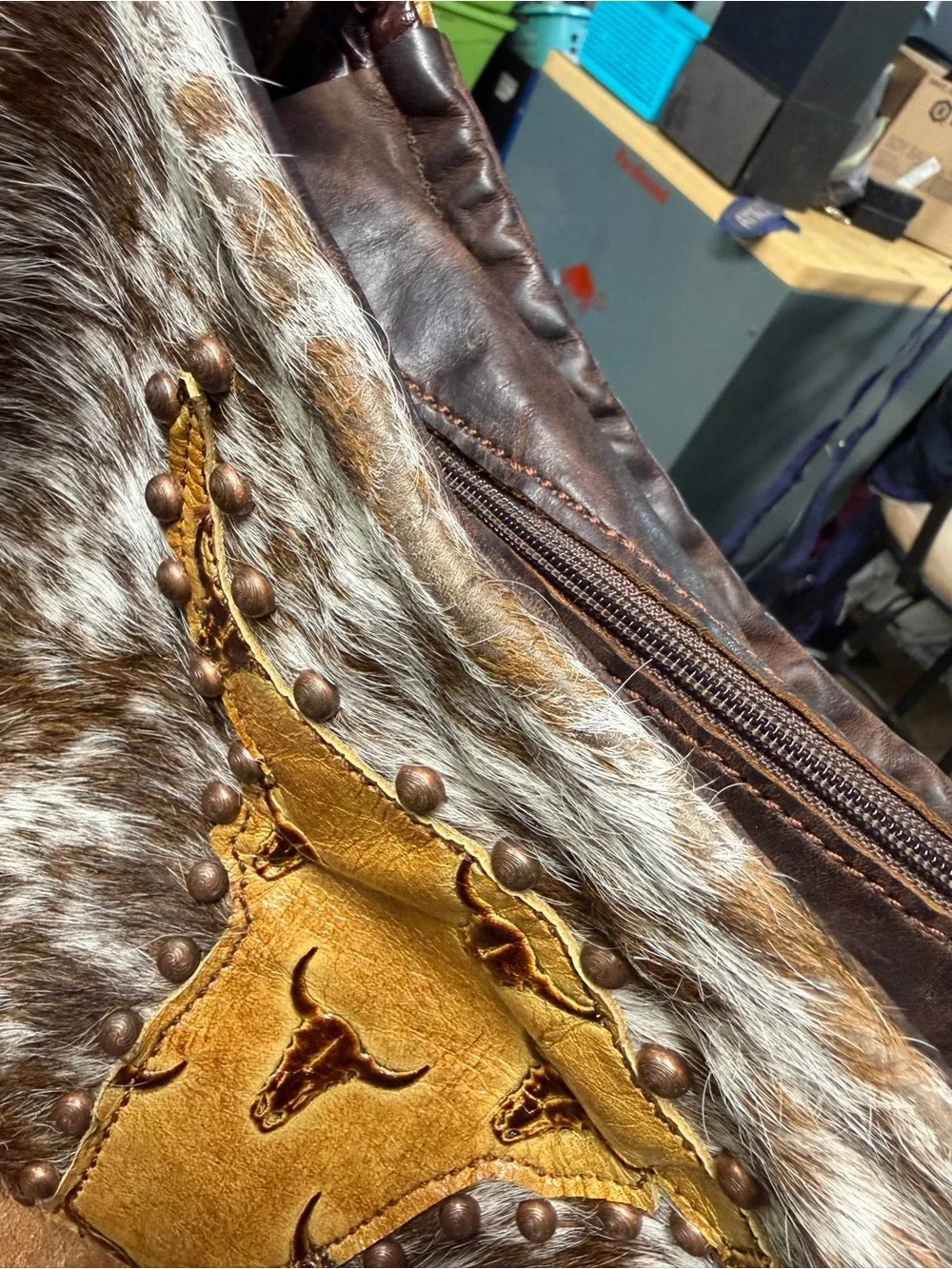 Western Hair On Hide Shoulder Bag with Bull Skull Accent - Tan/Brown